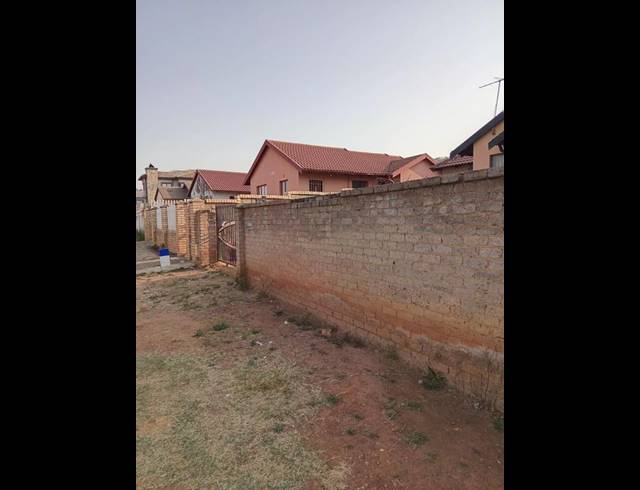 4 BEDROOM HOUSE FOR SALE IN NATURENA